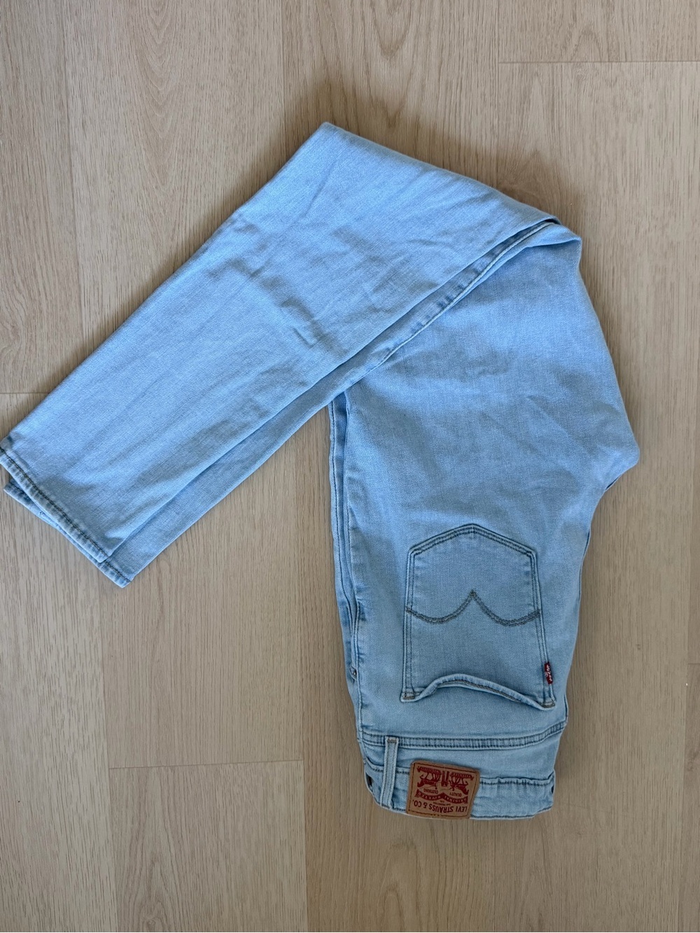 Levi's Women's 721 High Rise Skinny Jeans - Picture 5 of 8
